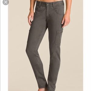 ATHLETA• Nopa Cargo Pants